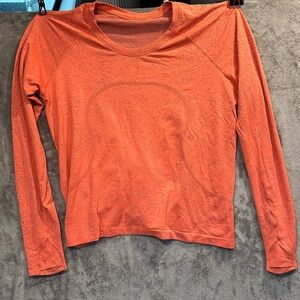 Lululemon Swiftly Tech Long Sleeve 2.0 Race Size 14 DNHO/LNRR 50855